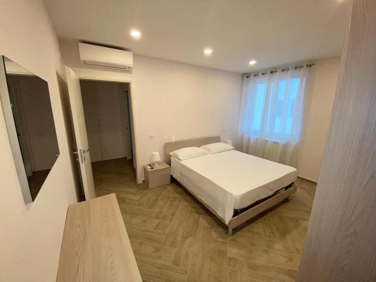 Appartamento Casa Daniela Napoli Esterno foto